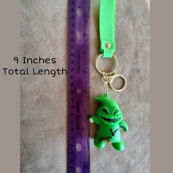 Oogie Boogie Key Chain - Picture 4 of 6